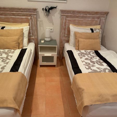 Bed and Breakfast Casa Lanjaron San Miguel De Salinas Exterior foto